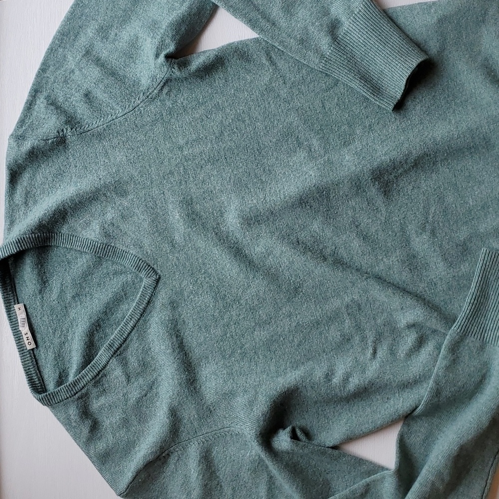 O.N.S. Seafoam Green Wool Cashmere V-Neck Sweater M